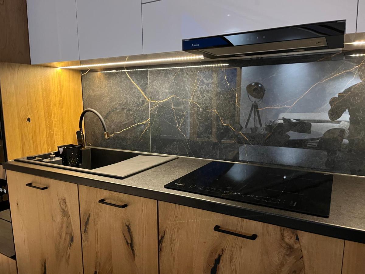Royal Hill II Apartment เบียลกาตัทร์ชันสกา ภายนอก รูปภาพ